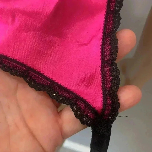 Vintage E. Bole 80’s neon pink black lace garter belt - Picture 9 of 13